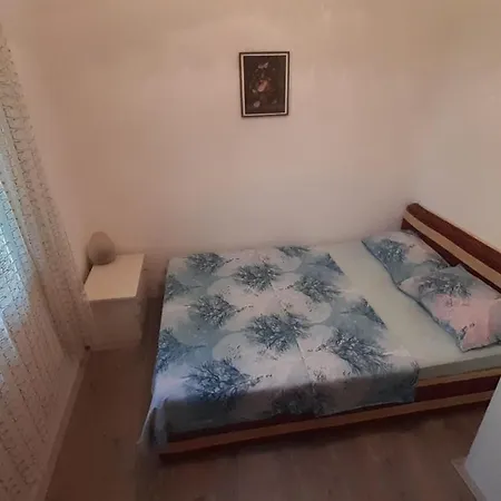 Kuca Saric, Gruzansko Jezero Дом отдыха *